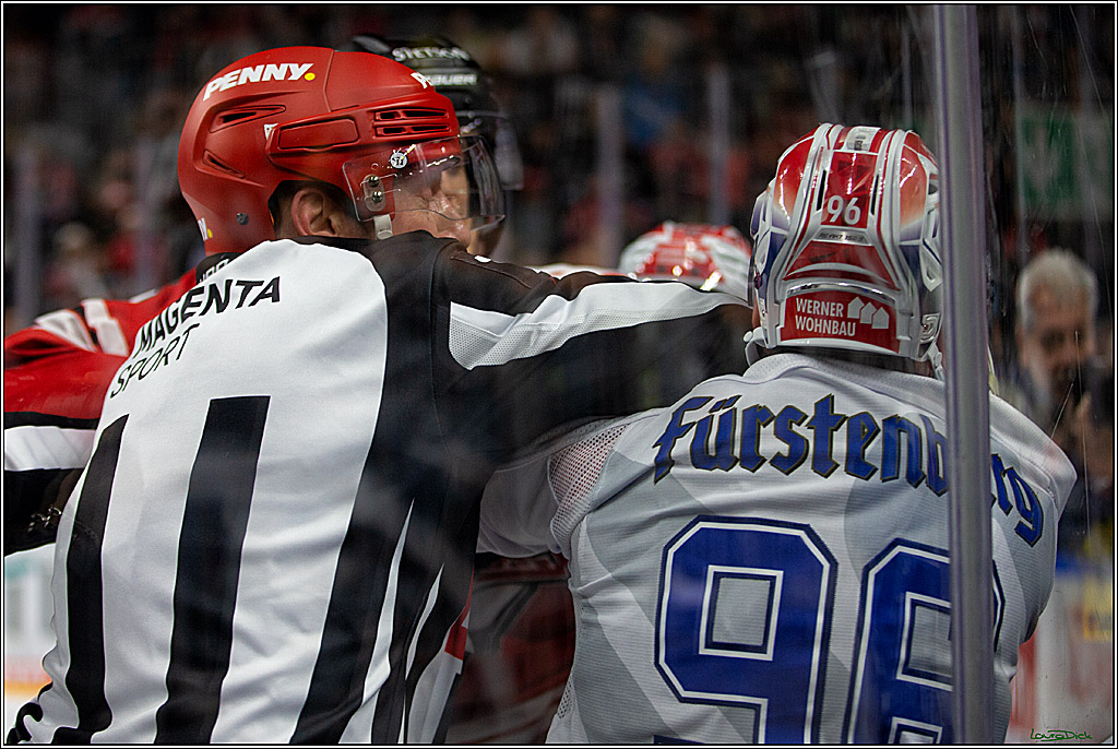 PENNY DEL; Koelner Haie- Schwenninger Wild Wings; Koeln, 06.12.2022